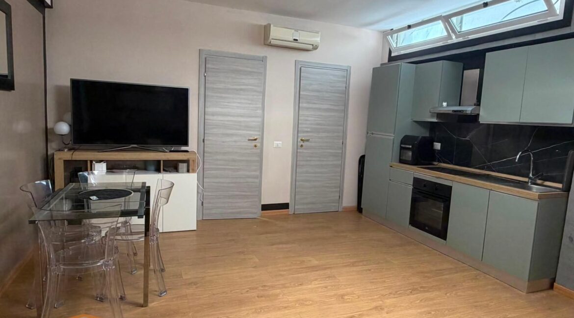 1. sala con ak